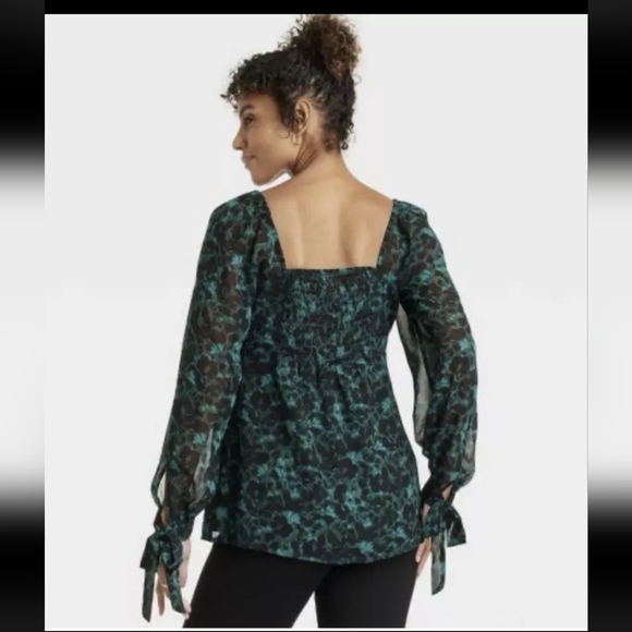 NWT Isabel Maternity Black And Green‎ Lined Chiffon Blouse - Picture 2 of 8